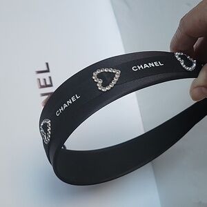 CHANEL Black & White Ribbon